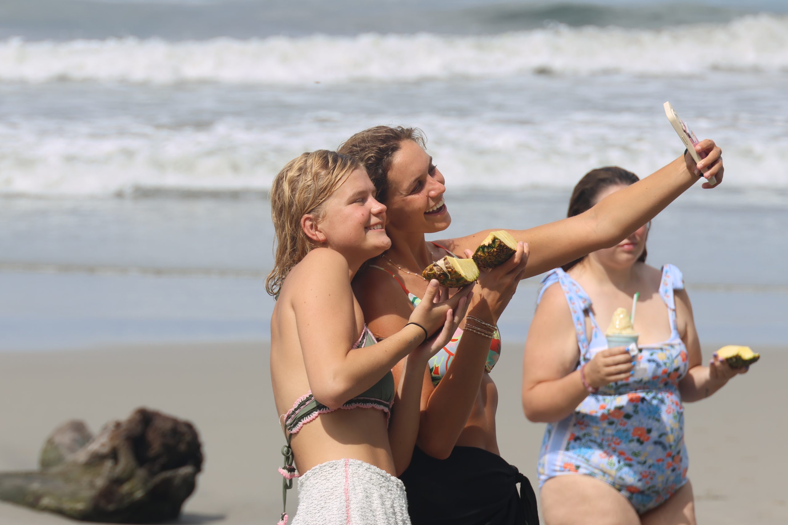 Learn to Surf in Costa Rica: A Beginner's Guide to the Waves